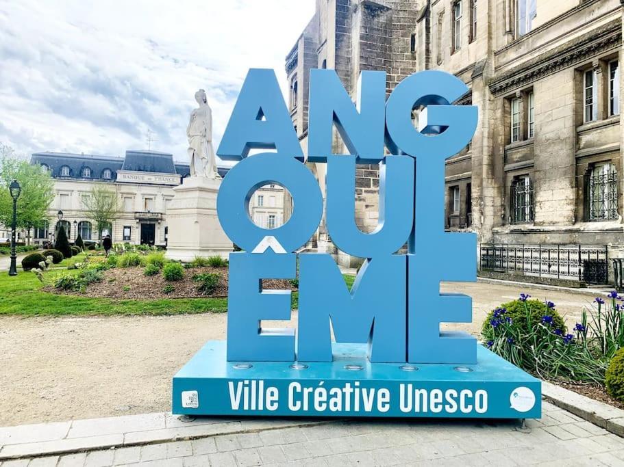 Marie Lou A La Ville - Hyper Centre - Wifi - Transports Et Commerces - Conciergeriej&N アングレーム エクステリア 写真